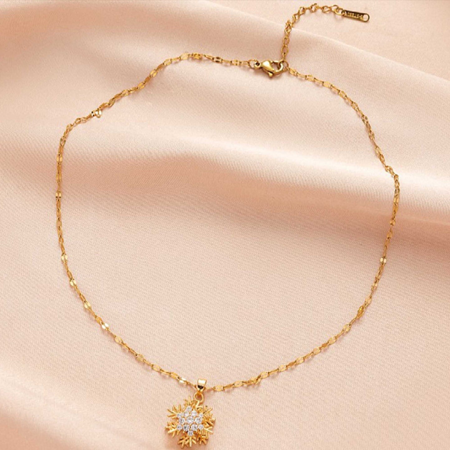 Korean-style Simple Snowflake Rotating Necklace Pendant