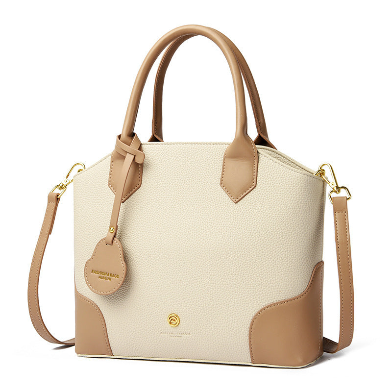 A Versatile Retro Minimalist Bag