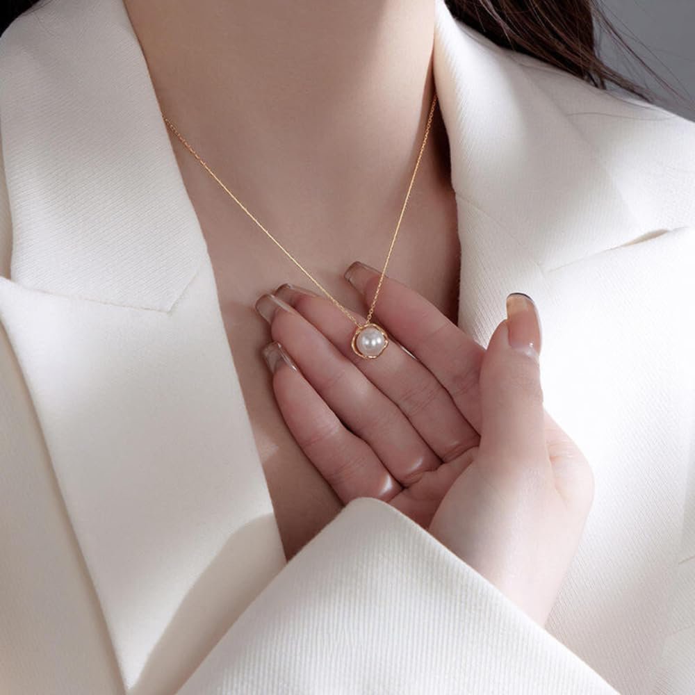 High Quality Round White Glass Pearl Pendant Necklace For Women In 14K Gold, 8-9mm