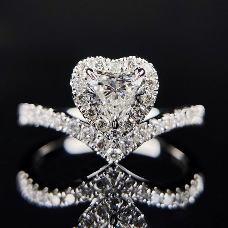 Simple V-shaped Heart-shaped Zircon Ring