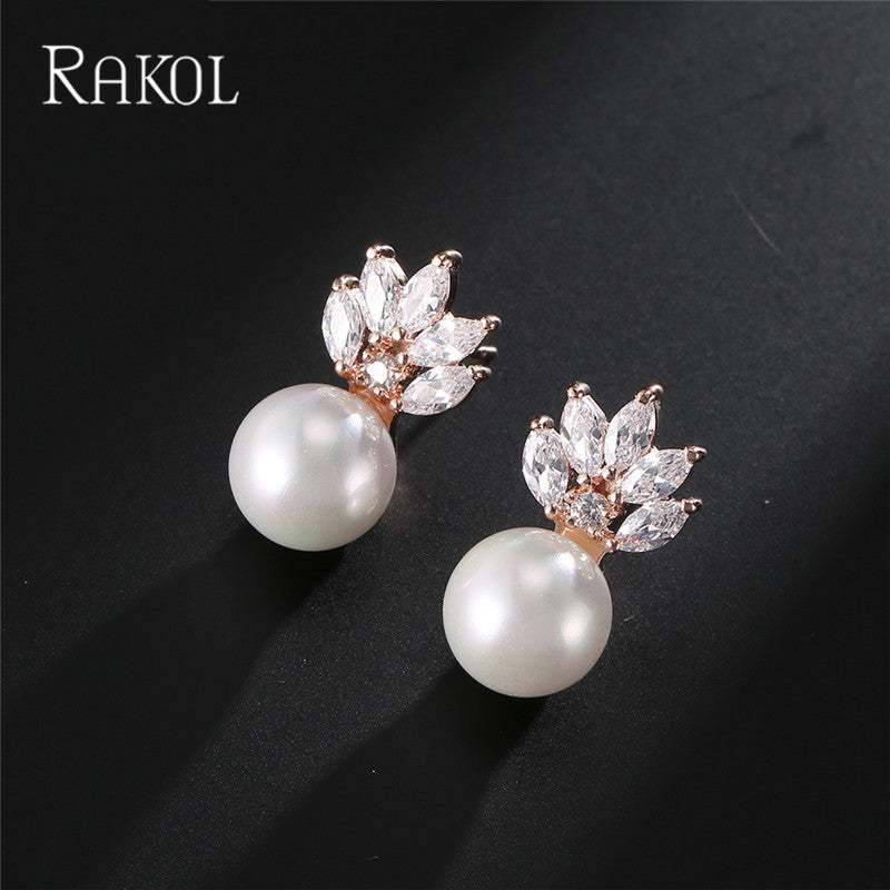 Simple Pearl Stud Earrings