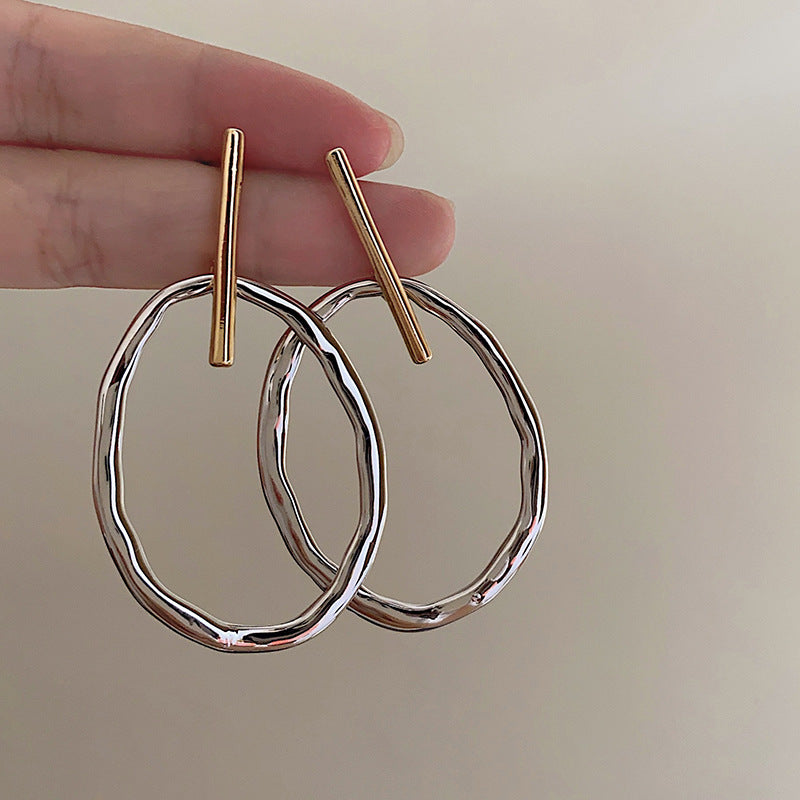 Color Contrast Oval Earrings
