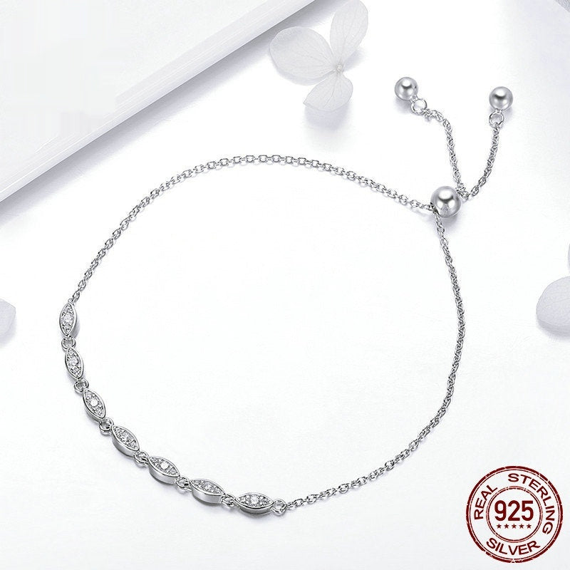 Simple Beauty Sterling Silver Inlaid Jewel Bracelet For Women