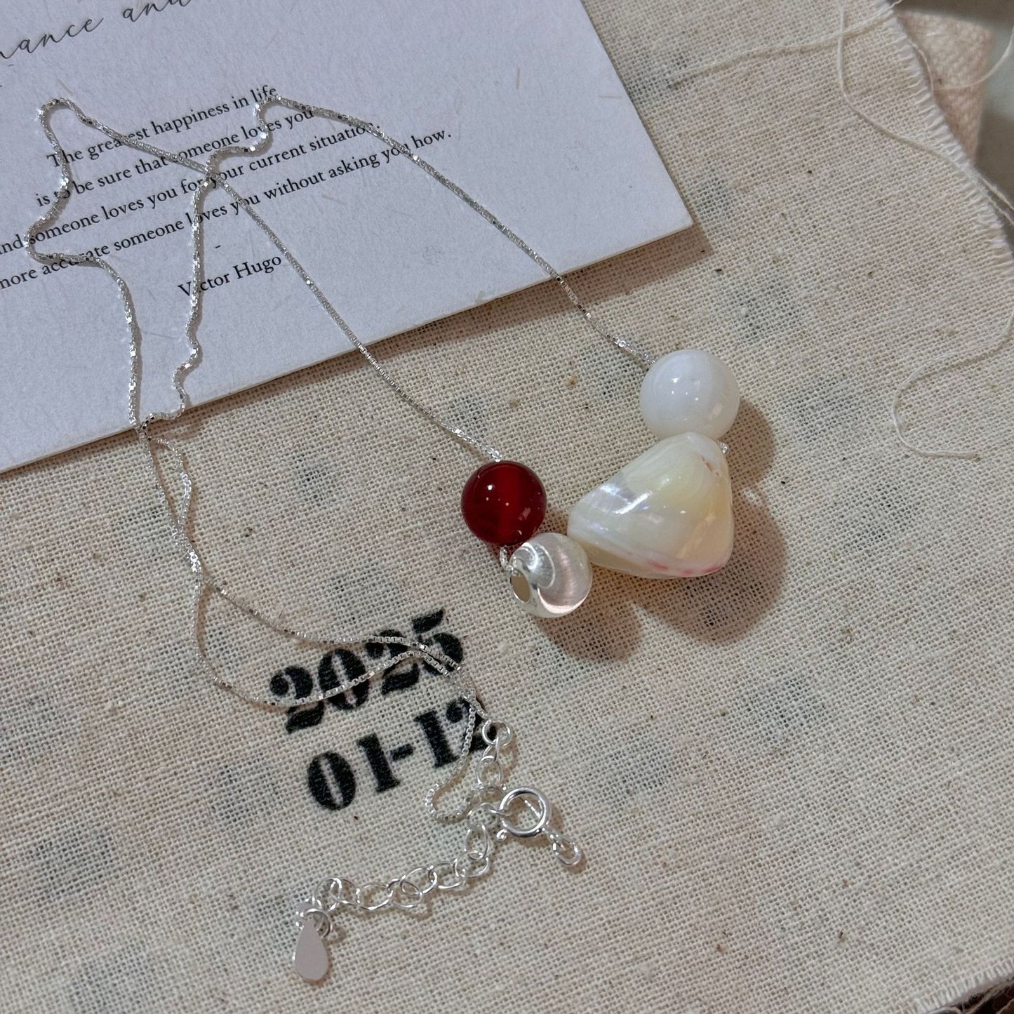 S925 Silver Black Agate White Shell Stitching Necklace