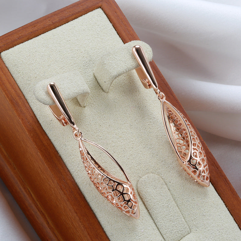 Electroplated Real Gold Hollow Retro Earrings