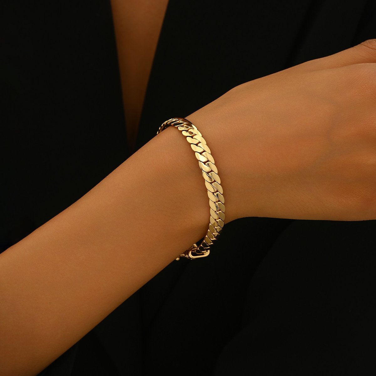 Classic Gold-Plated Chain Bracelet Minimalist Style For Everyday Elegance