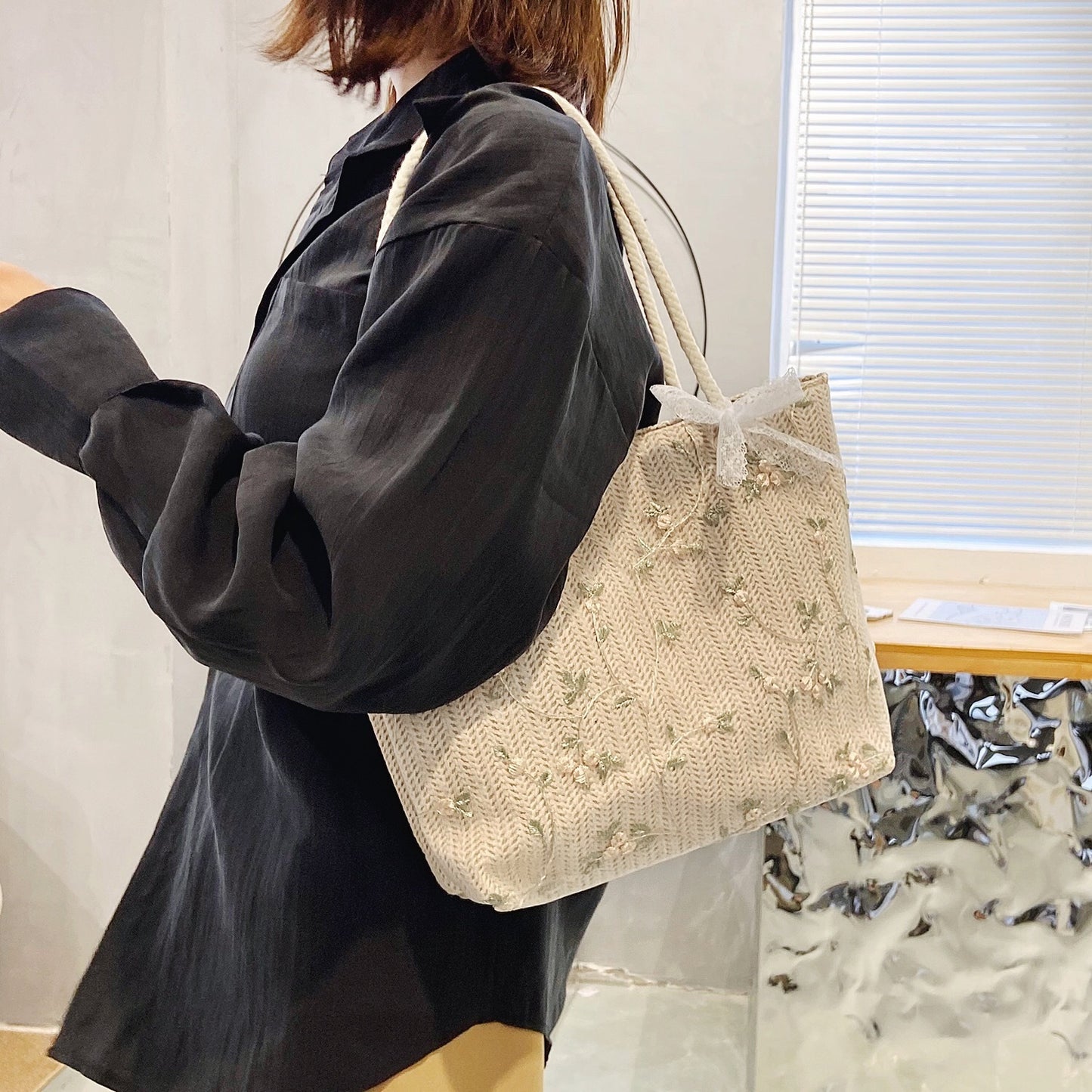 Bow Woven Bag