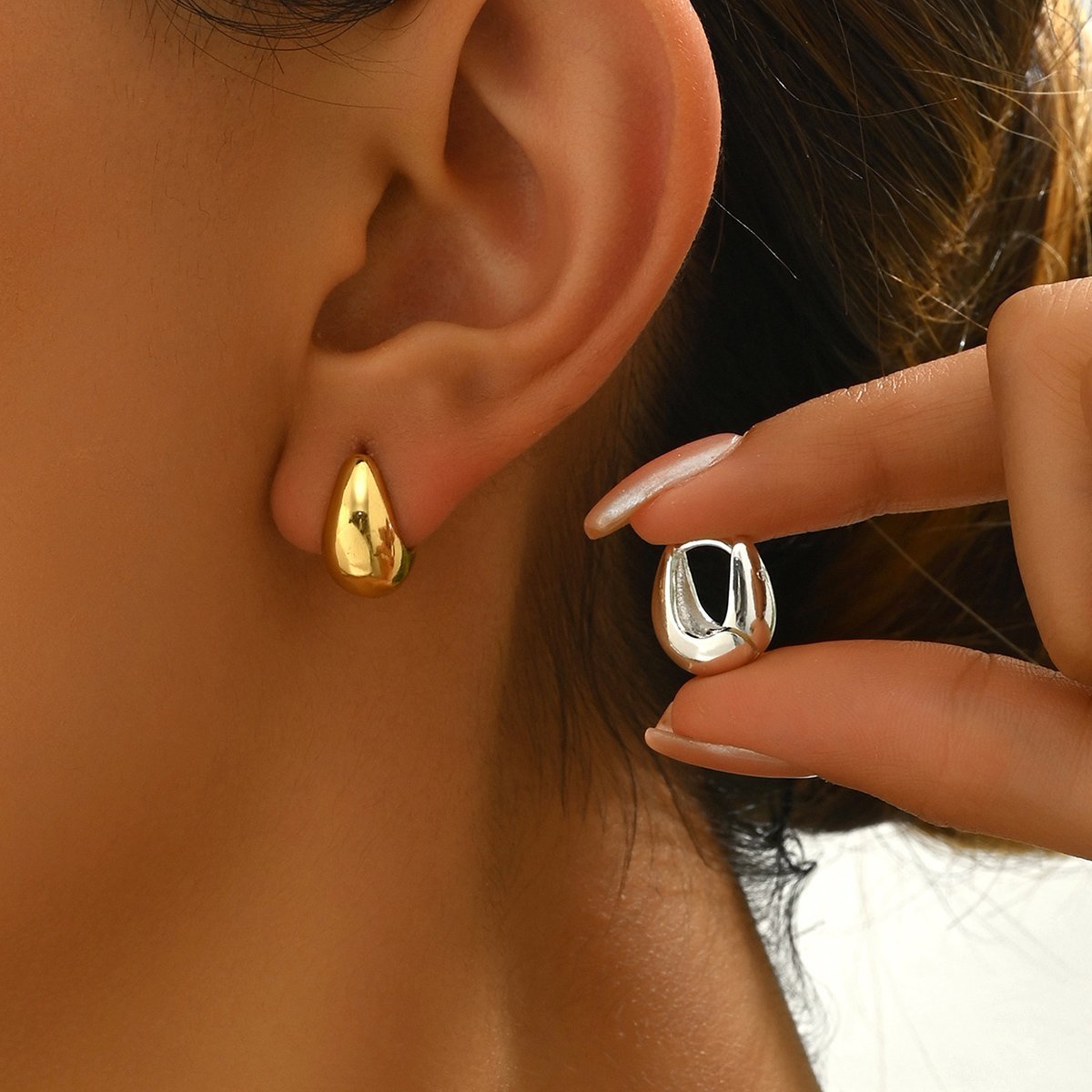 Elegant Gold And Silver Stud Earrings Set