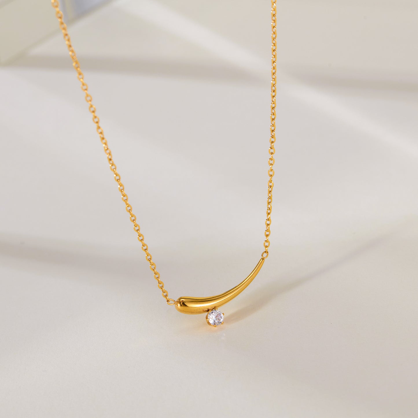 Women's Stainless Steel Geometric Necklace Inlaid Zircon