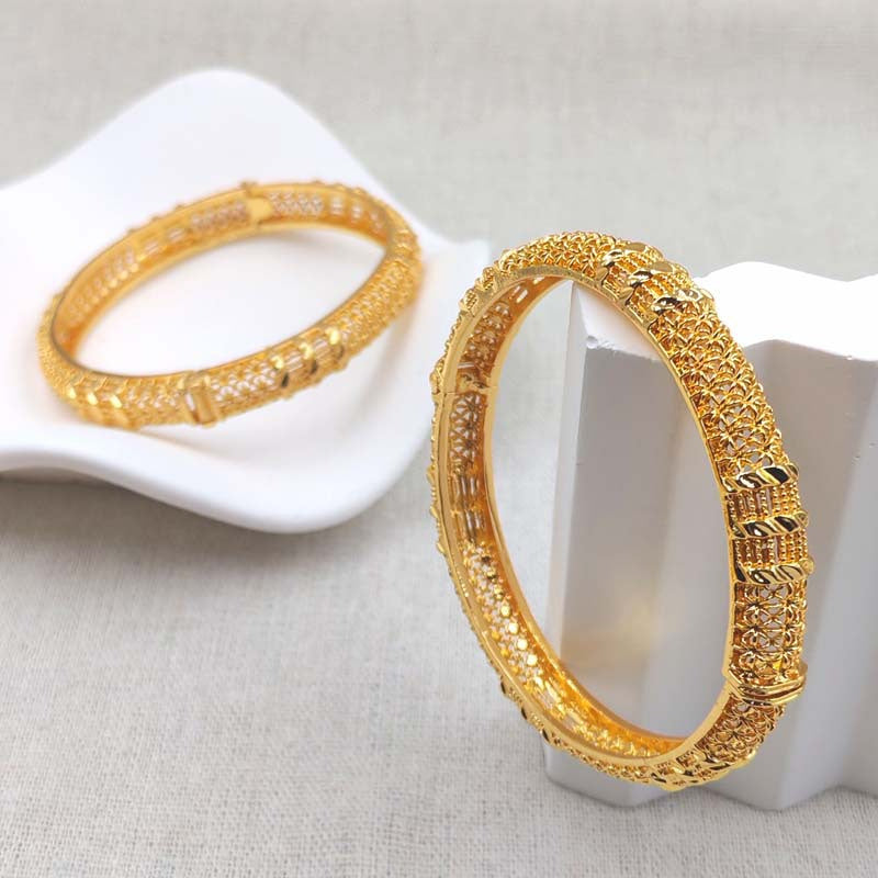 New Classic Gold-plated Alloy Bracelet