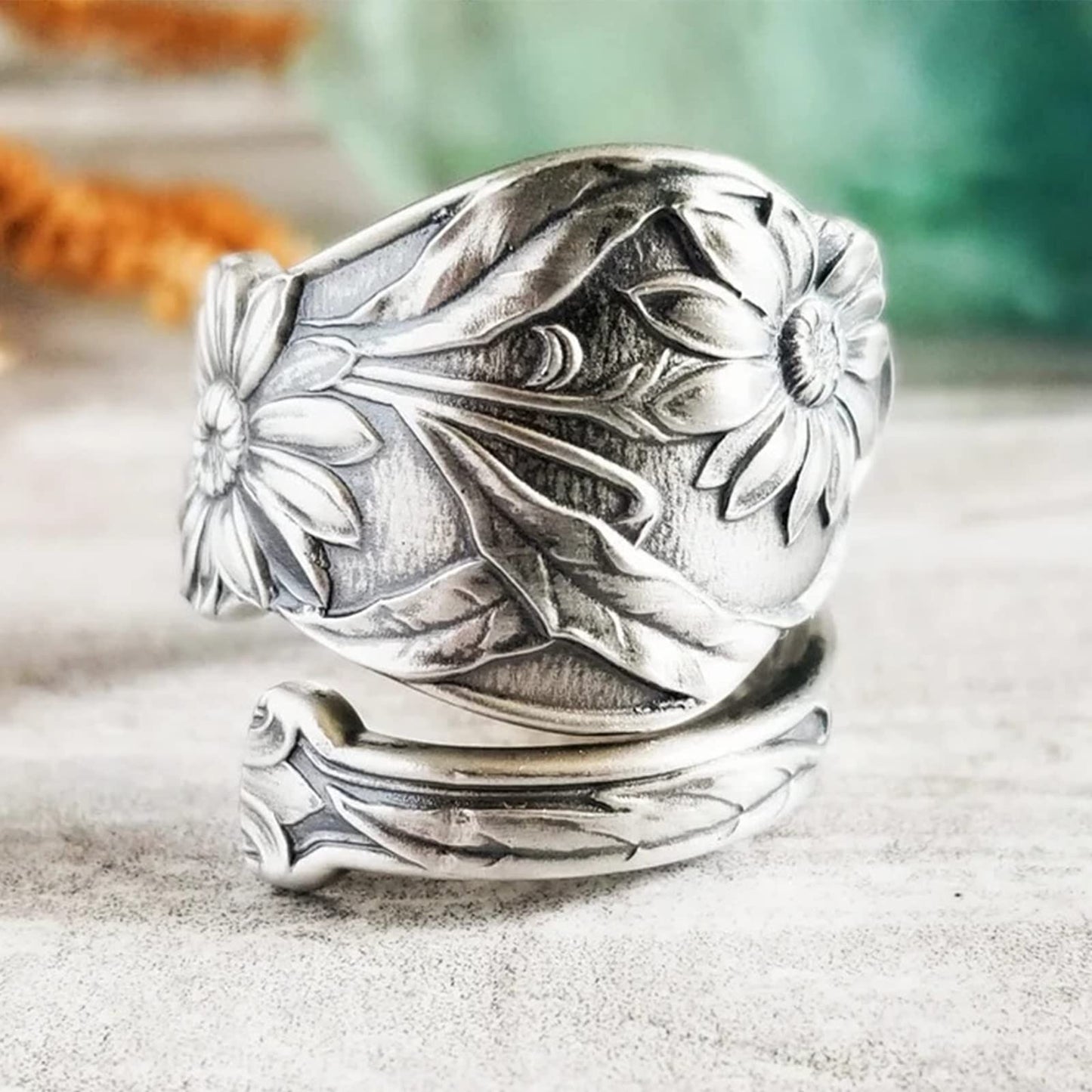 Carved Sunflower Retro Magnificent Open End Adjustable Ring