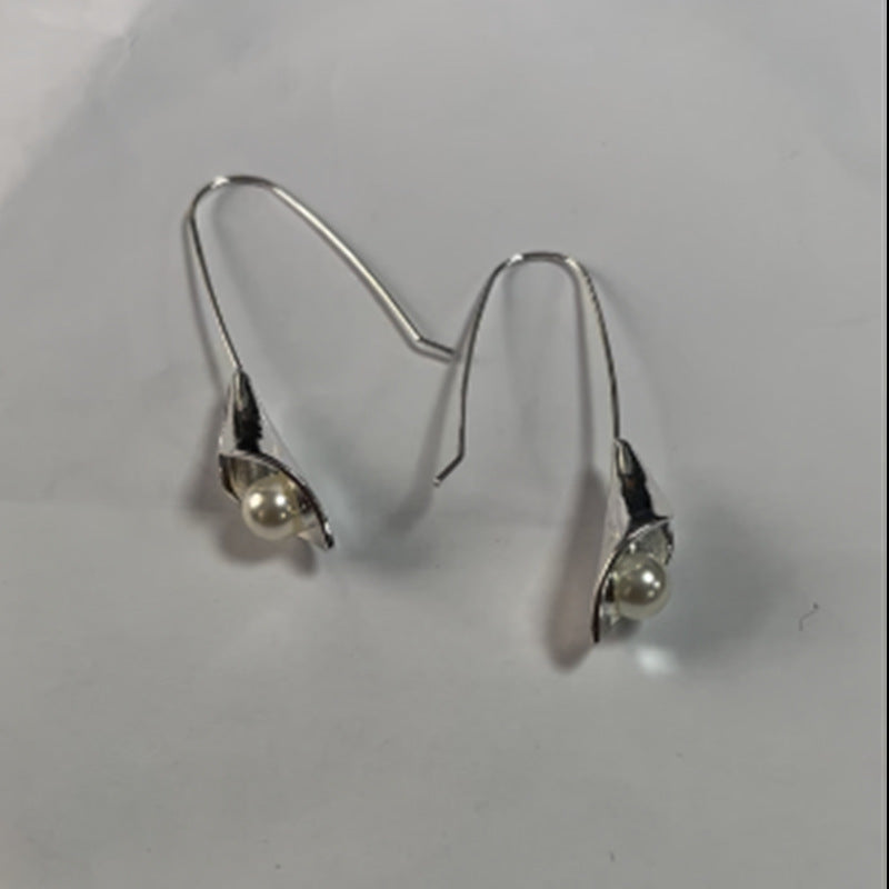 Silver Inlaid Pearl Dark Night Earrings