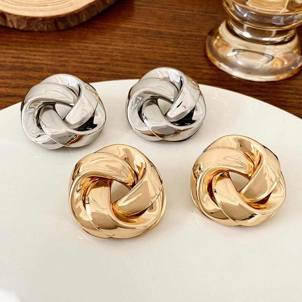 All-match Twisted Alloy Stud Earrings