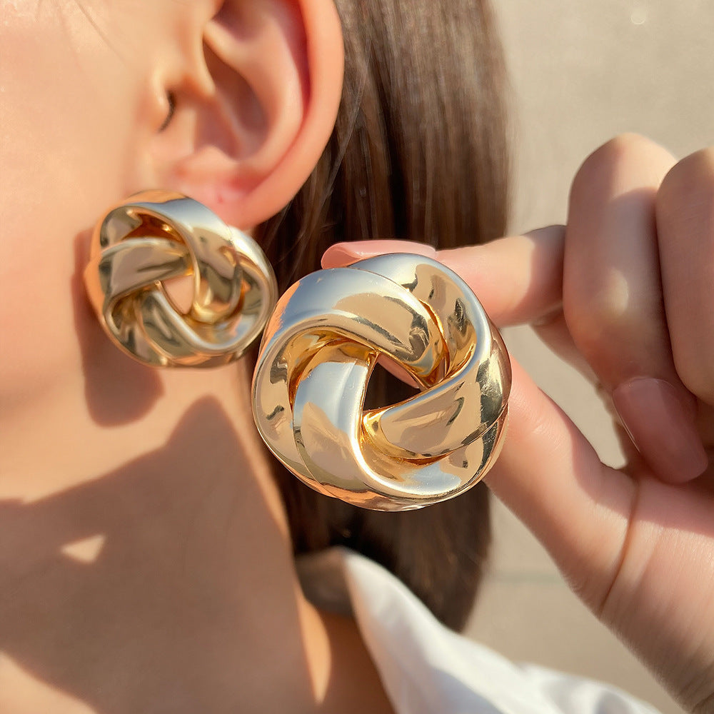 All-match Twisted Alloy Stud Earrings