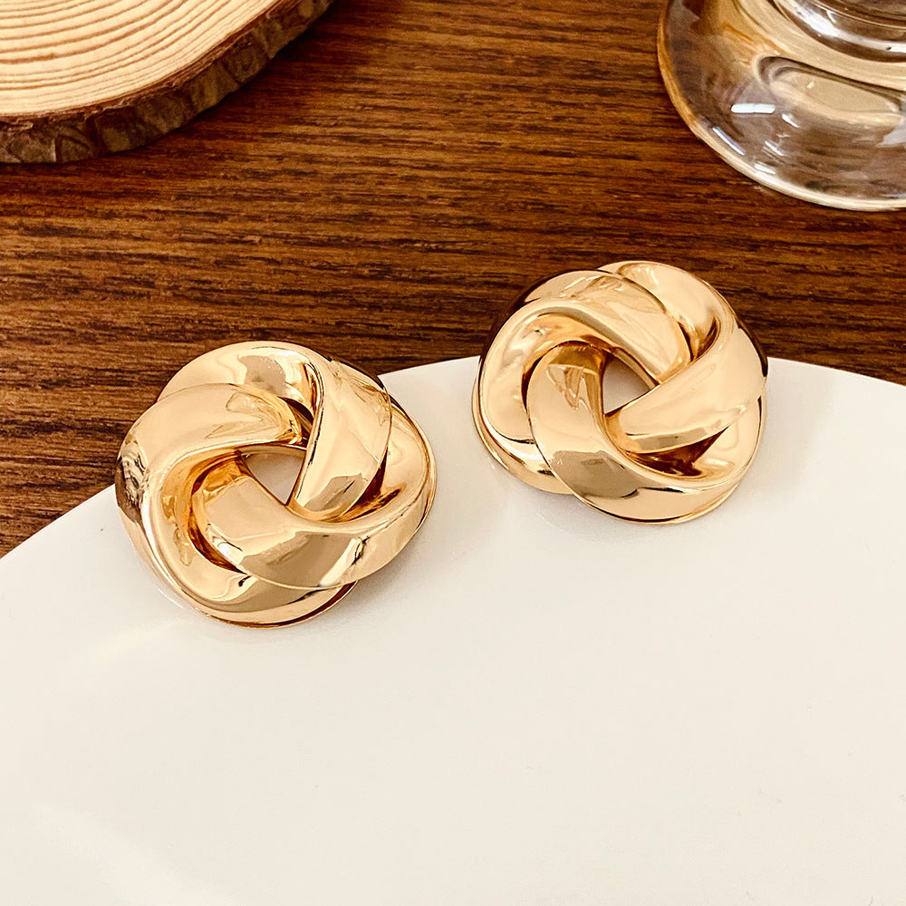 All-match Twisted Alloy Stud Earrings