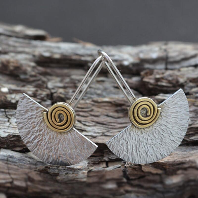 Exaggerated Spiral Semicircle Piece Two-color Winding Earrings