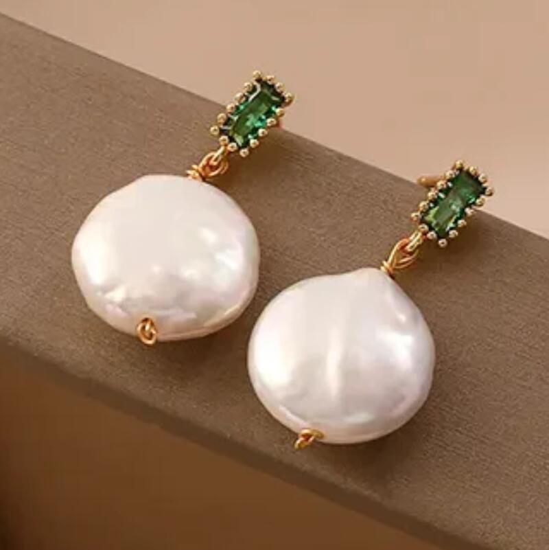 French Retro Natural Fashion Personality Earrings