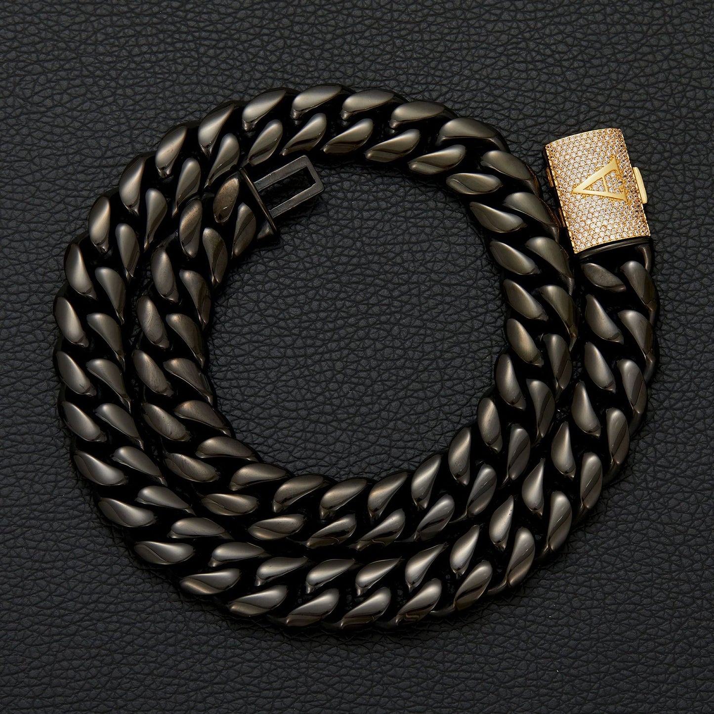English Letter Flip Drill Buckle Cuban Bracelet