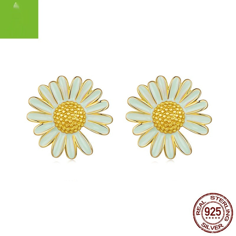 Spring Cream Green Stud Earrings