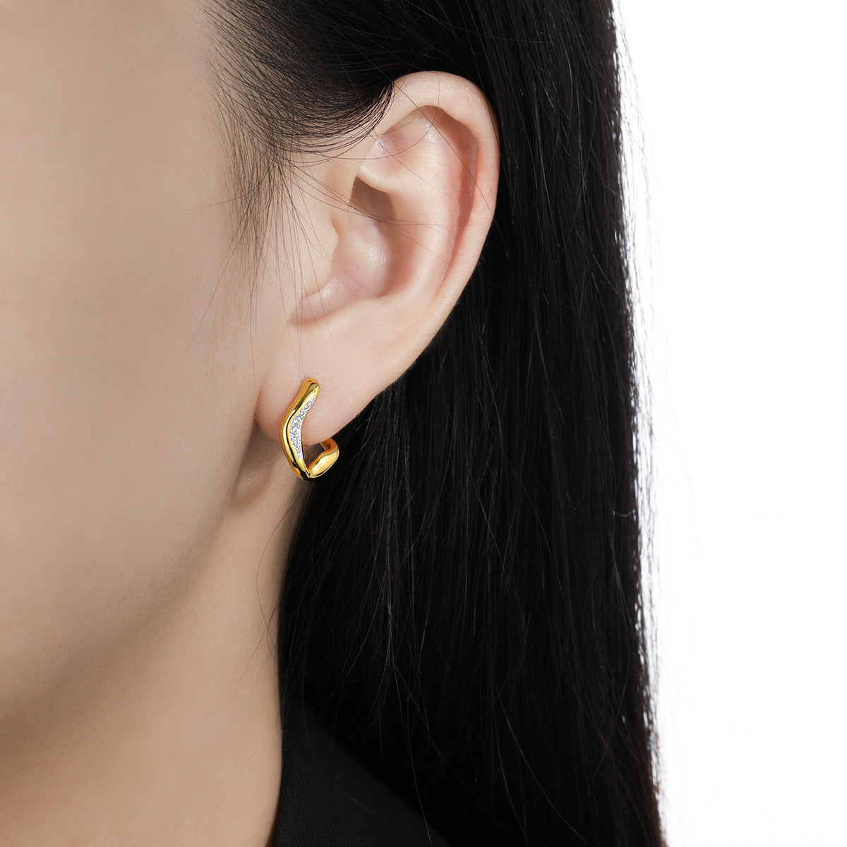 Irregular Diamond Stud Earrings