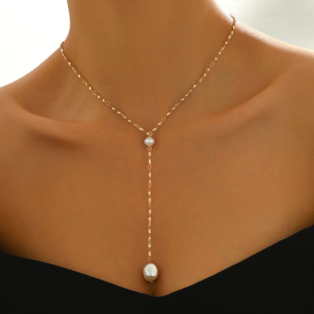 Elegant Gold-Tone Pearl Drop Necklace - Stylish And Lightweight Jewelry