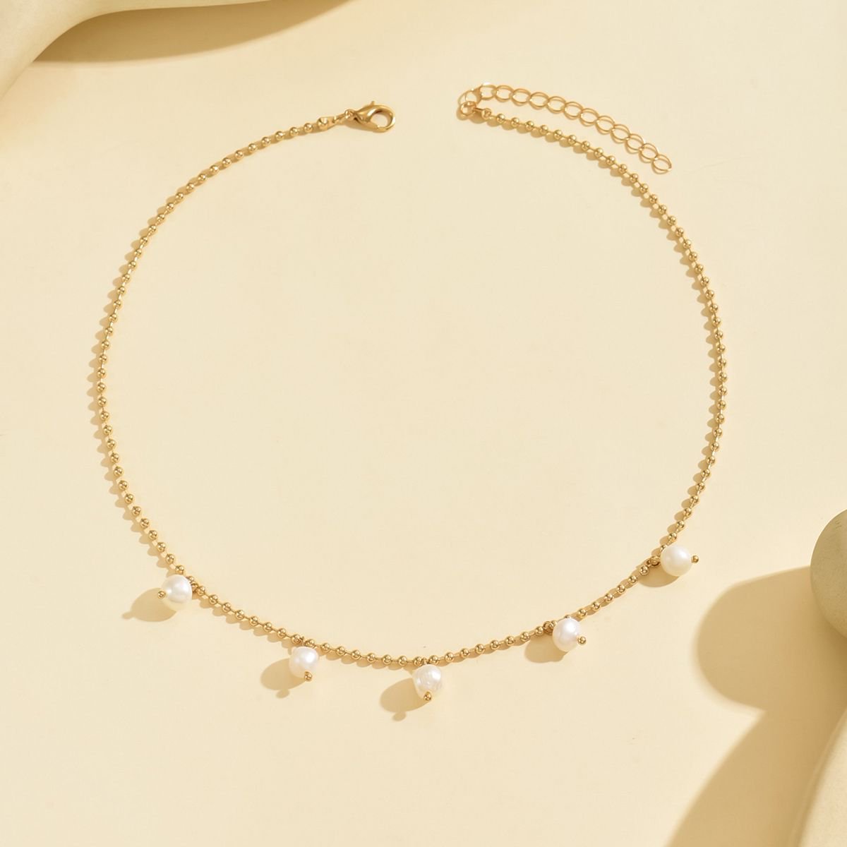 Elegant Gold-Tone Pearl Drop Anklet