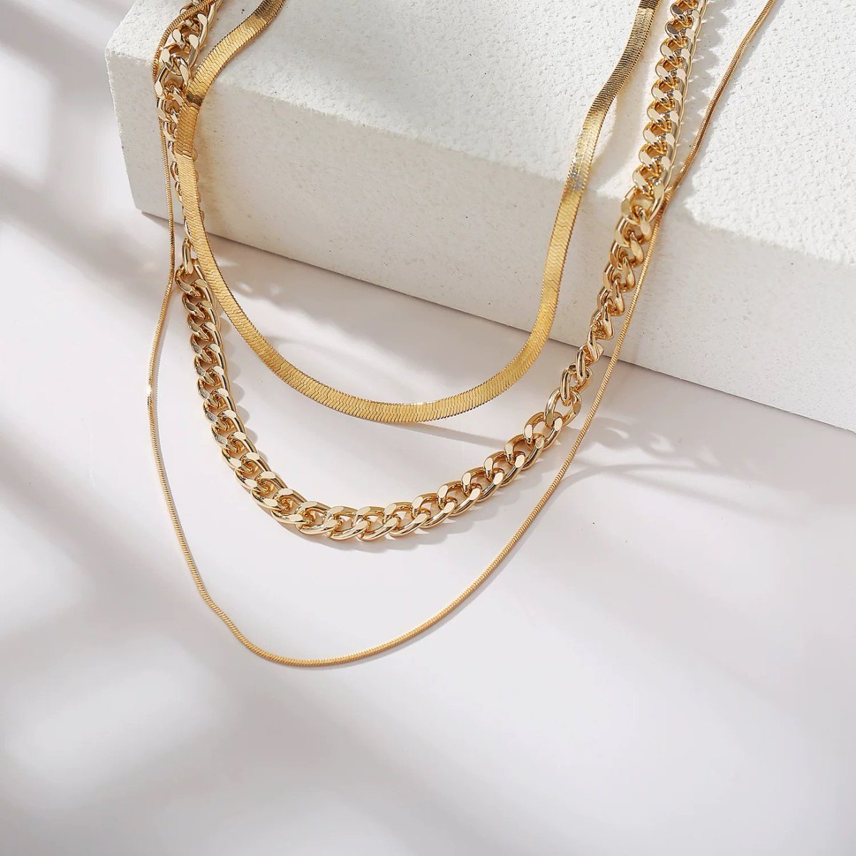 Stylish Gold Layered Chain Necklace Set