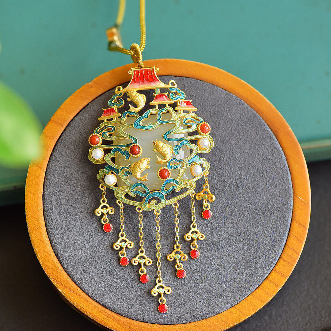 Yuyue Gantry Electroplated Gold Clavicle Necklace