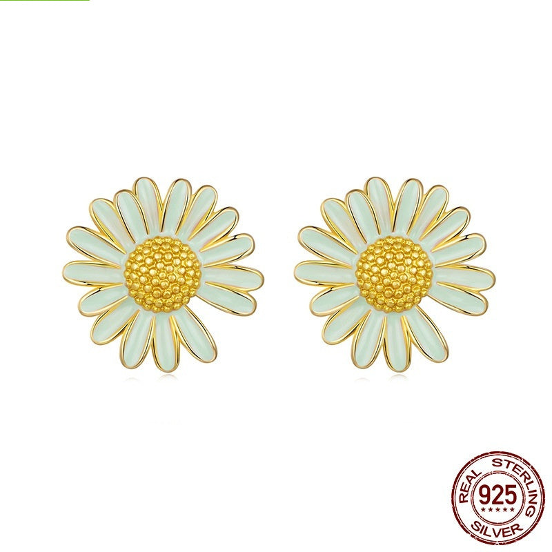 Spring Cream Green Stud Earrings