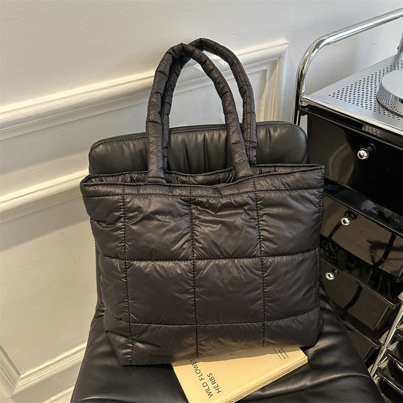 New Women's Simple And Soft Large Capacity Puff Bag