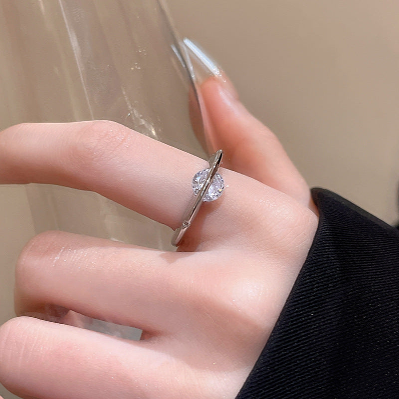 Light Luxury Minority Smart Ring Around Planet Zircon