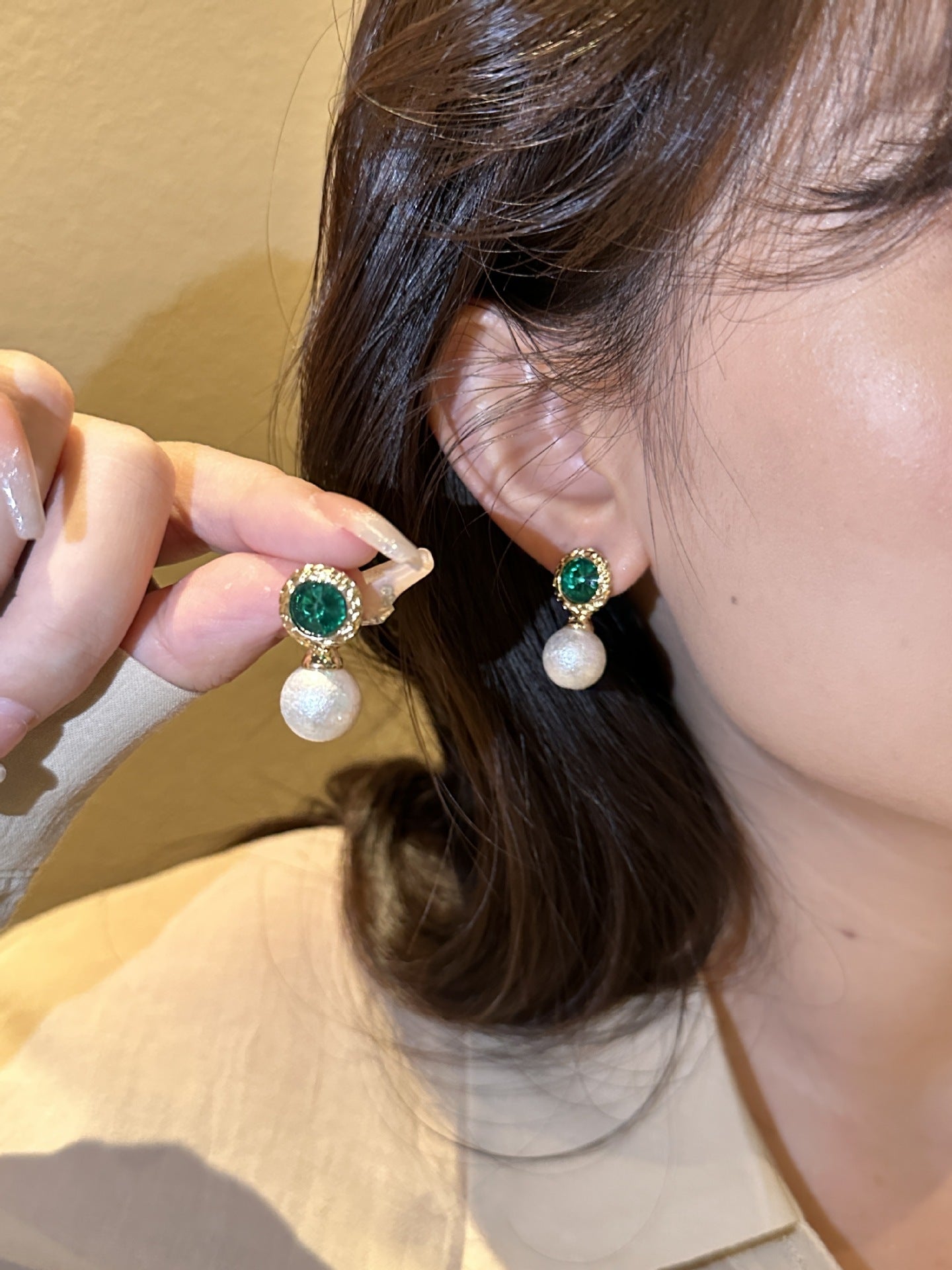 Emerald Rhinestone Pearl Stud Earrings