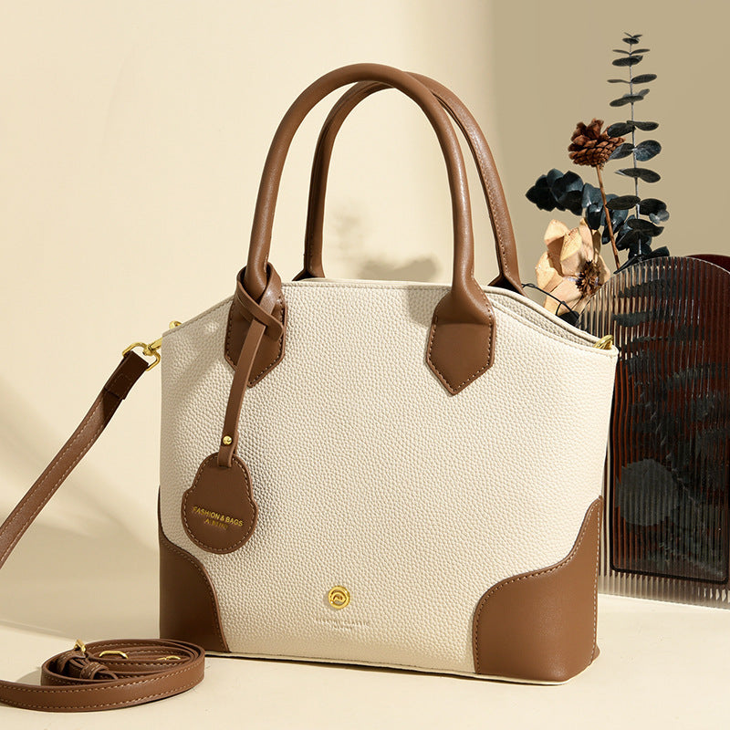 A Versatile Retro Minimalist Bag
