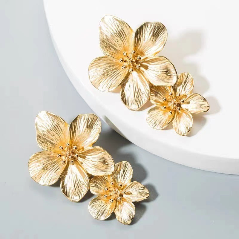 Retro Flower Stud Earrings