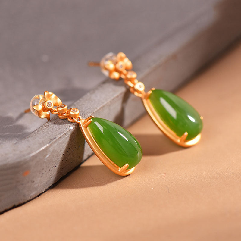 Inlaid Hetian Jade Leaves Gold-plated Earrings