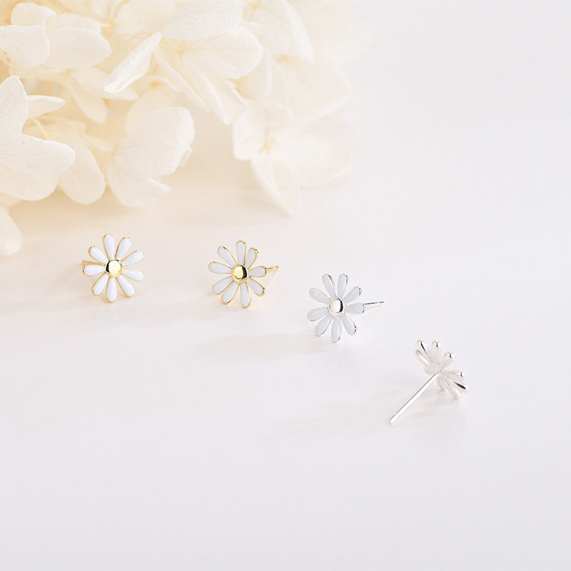 S925 Sterling Silver Sweet Daisies Stud Earrings