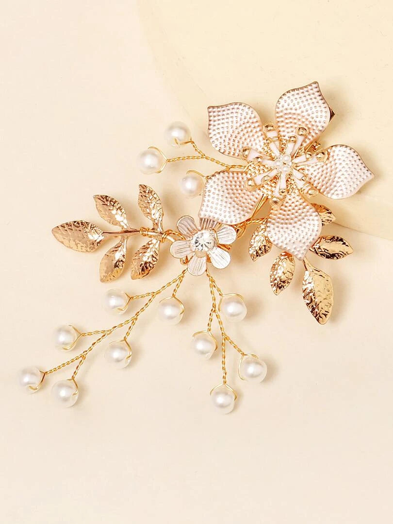 Faux Pearl & Flower Hair Clip