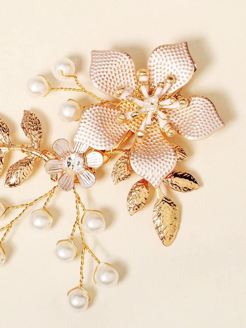 Faux Pearl & Flower Hair Clip