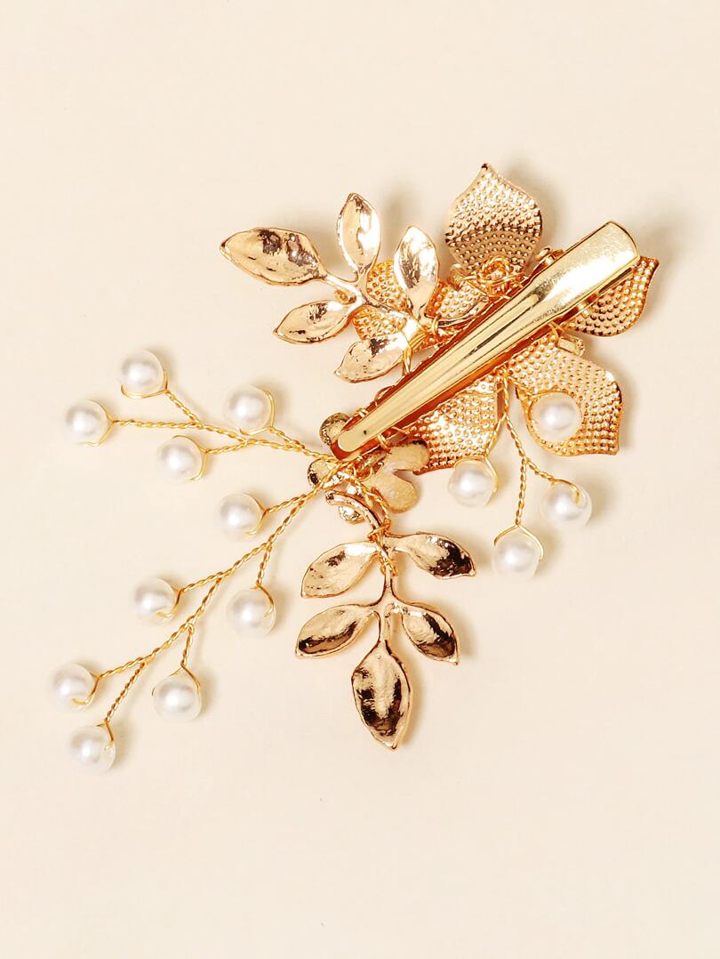 Faux Pearl & Flower Hair Clip