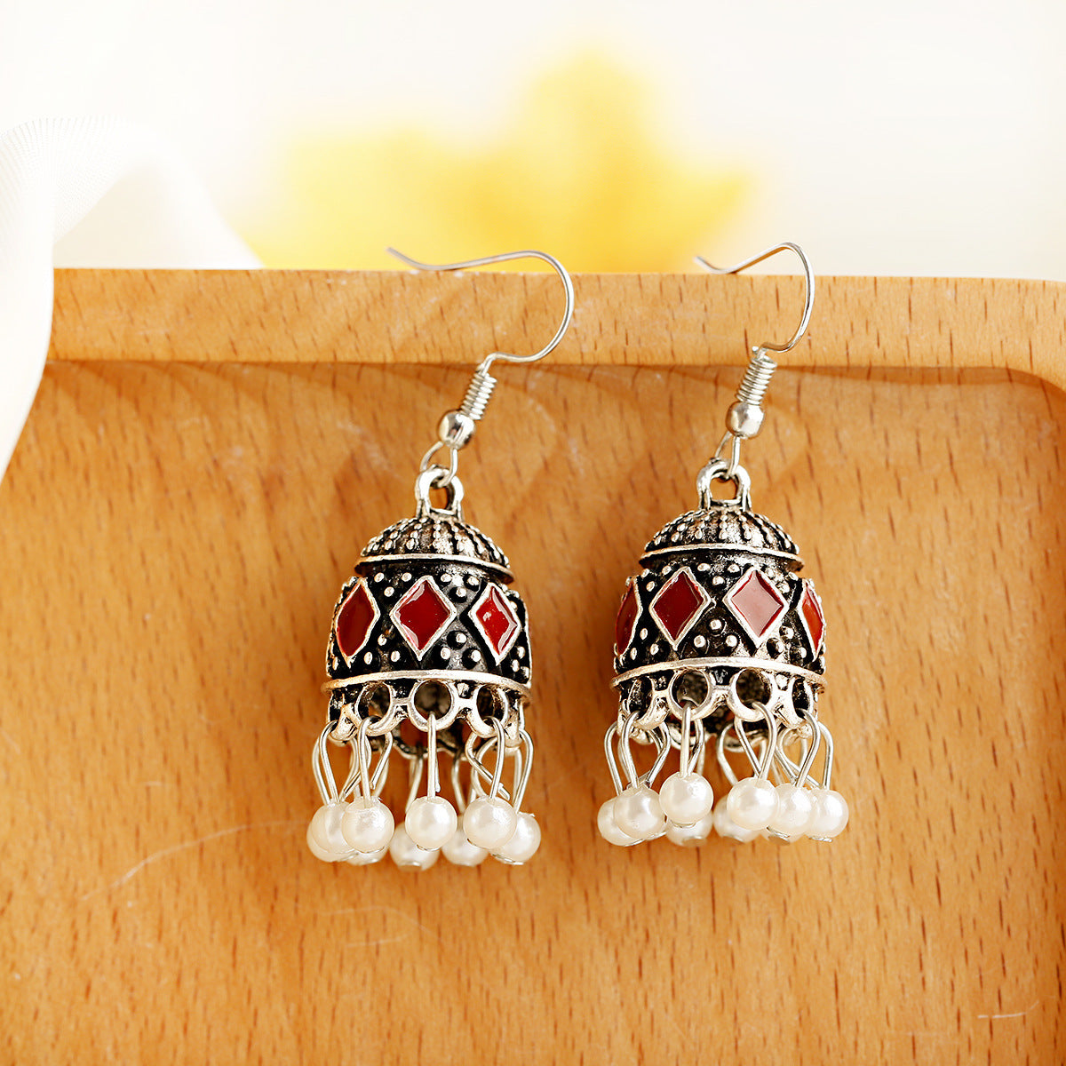 Pearl Tassel Retro Earrings