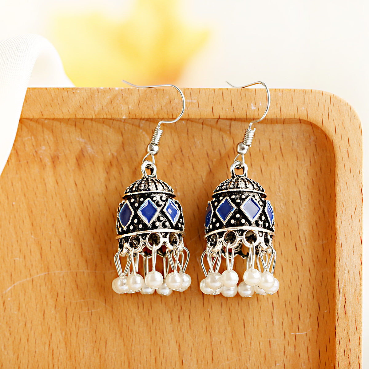 Pearl Tassel Retro Earrings