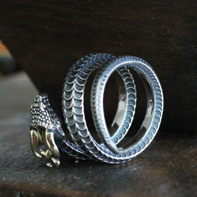 Multi-circle Adjustable Retro Snake Ring With Tangential Belt Corners