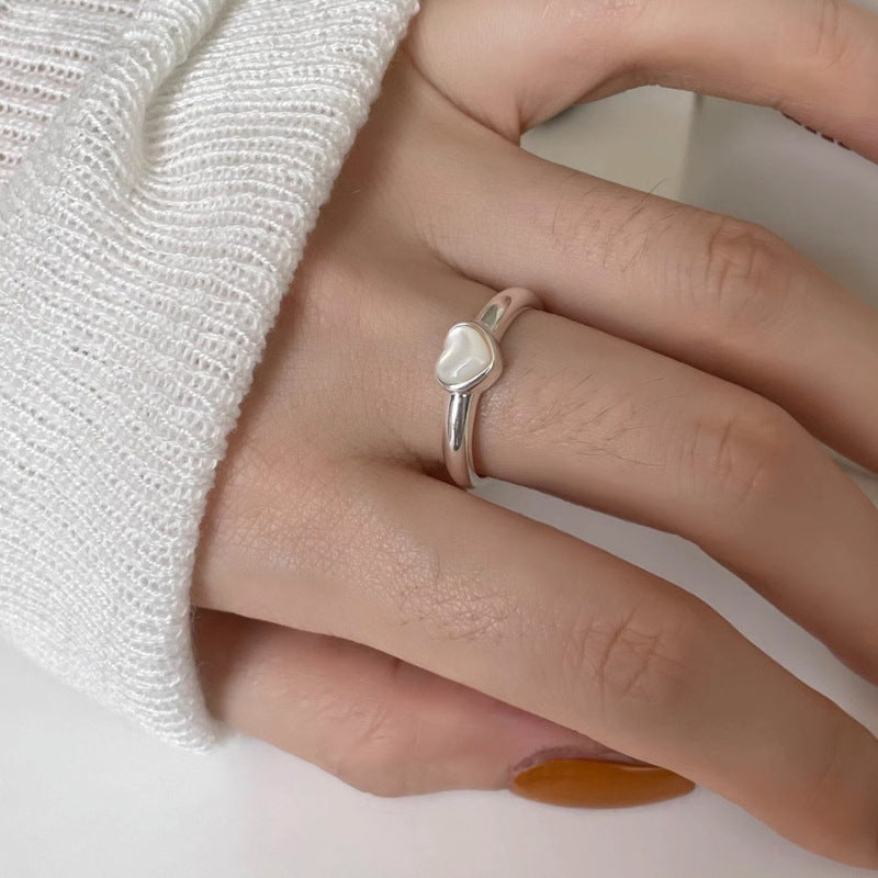 White Shell Moonlight Love Heart-shaped Ring