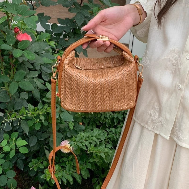 Portable Straw Shoulder Messenger Bag