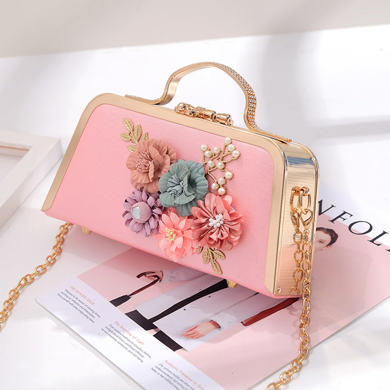 Sweet And Fashionable Flower Messenger Handbag