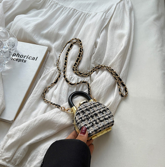 Pearl Chain Bag