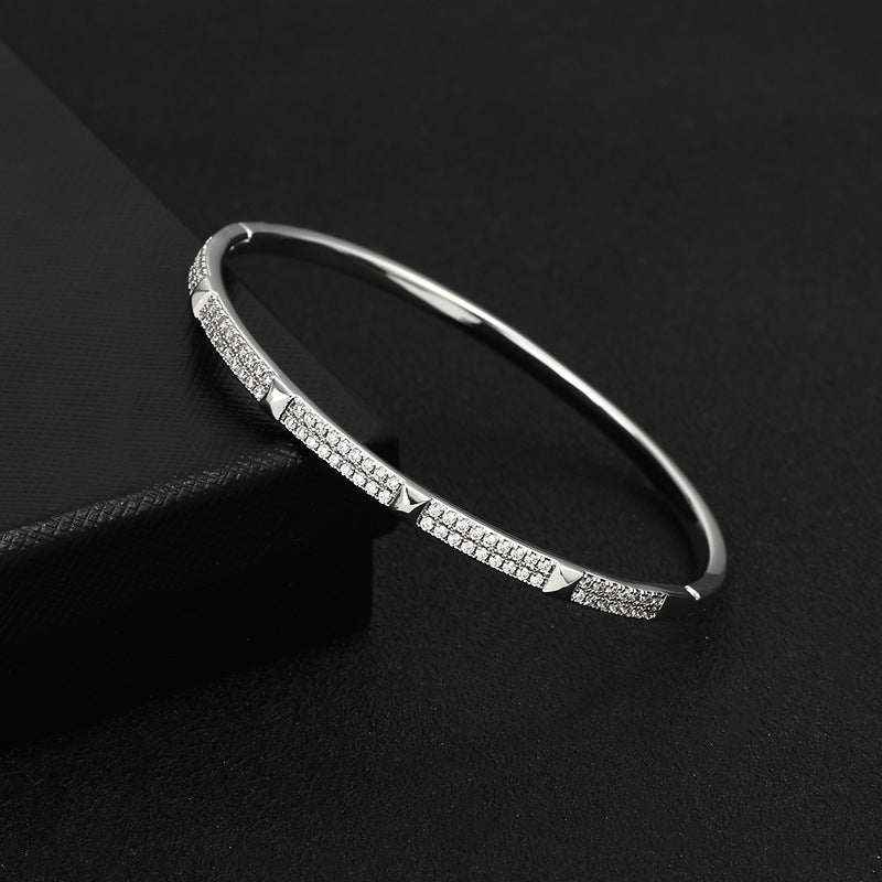 Simple Design Micro-inlaid Diamond Bracelet For Women