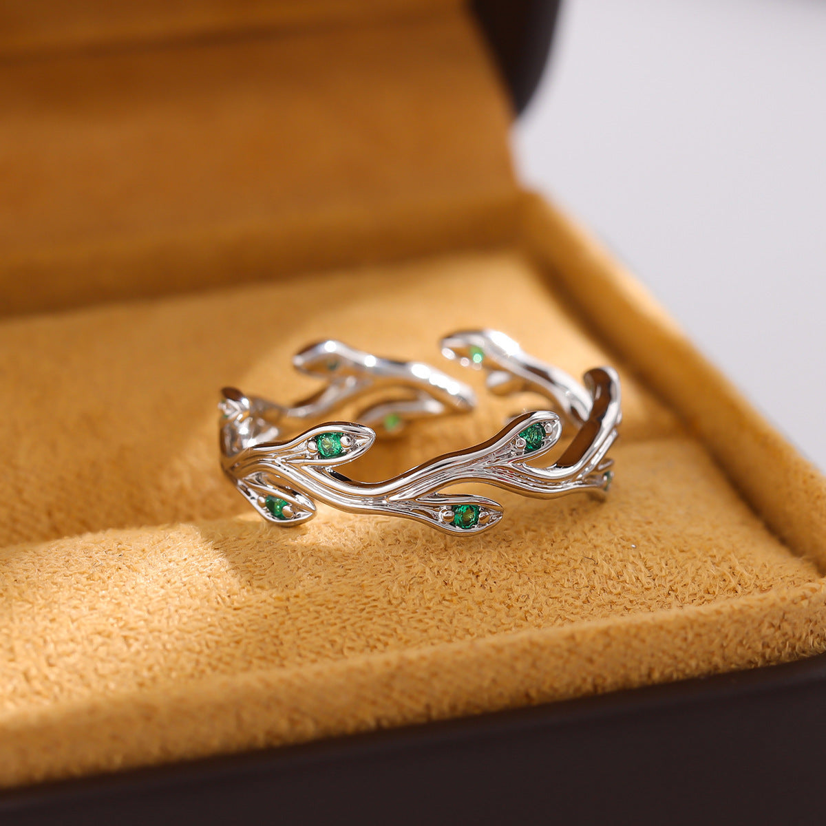 Sterling Silver Green Emerald Branch Elegant Personality Leaf Open Ring