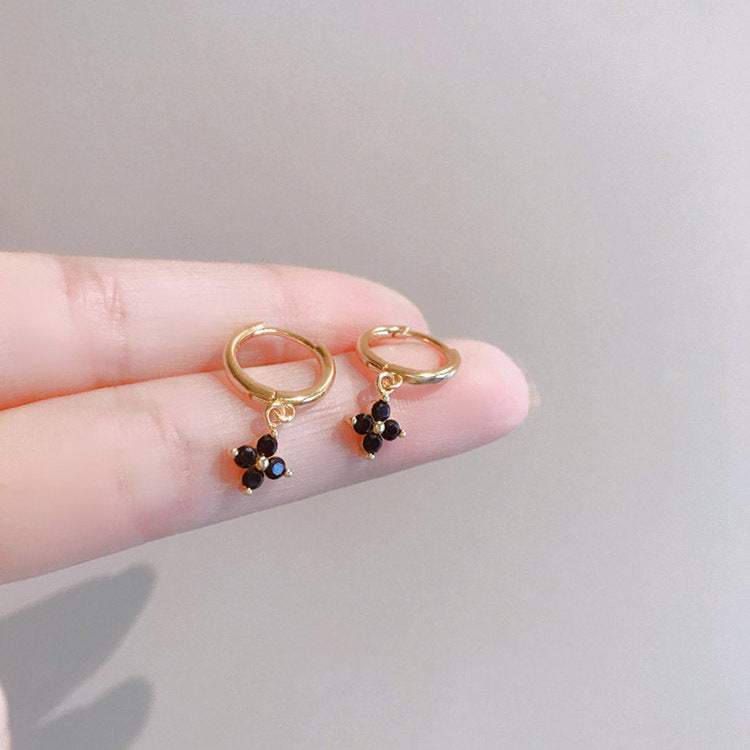 S925 Sterling Silver Temperamental Earrings Elegant Black Four-leaf Flower