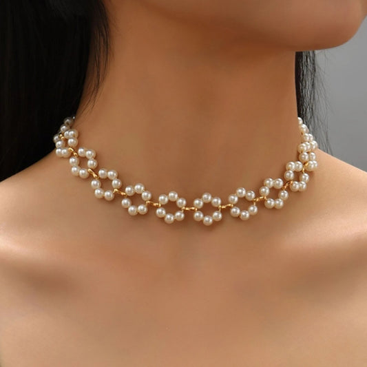 Pearl Flowers Necklace